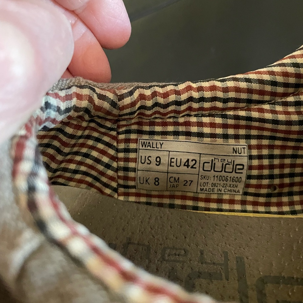 Hey Dude Wally Men’s Light Tan - Picture 6 of 7
